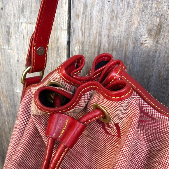 VTG Dooney & Bourke red drawstring bucket bag - Picture 3 of 8